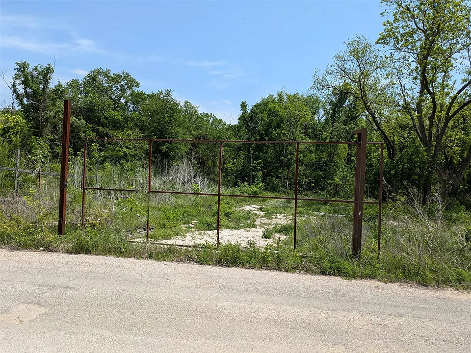 5404-Railroad-Ave-Dallas-TX-75215
